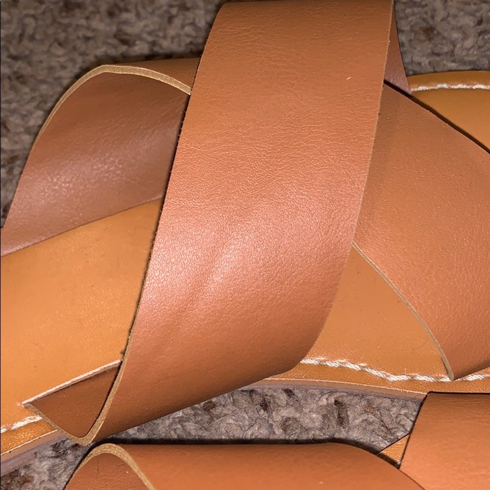 Abercrombie and Fitch sandals women’s 6 - Picture 4 of 5